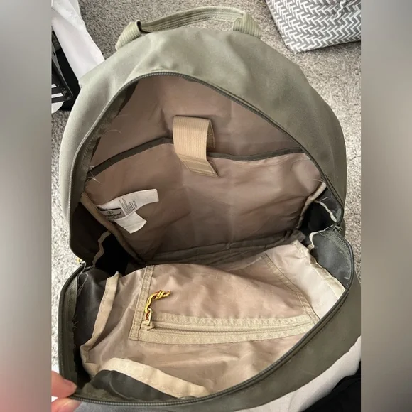 Backpack - Picture 3 of 3